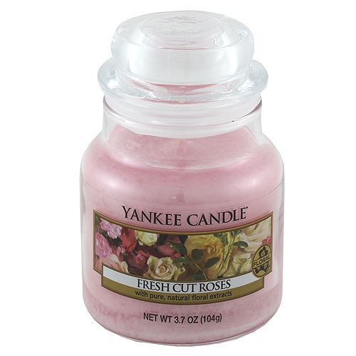 Yankee Candle Fresh Cut Roses świeca zapachowa 104 g