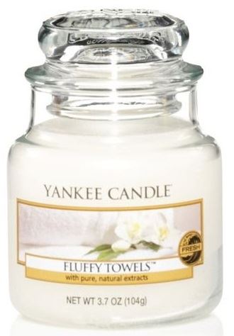 Yankee Candle Fluffy Towels świeca zapachowa 104 g